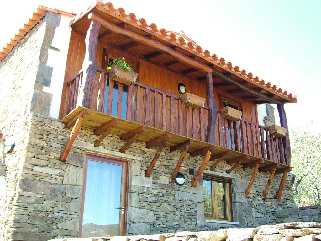Gasthaus Bairro Do Casal - Turismo D'Aldeia Vila Nova de Foz Côa Exterior foto