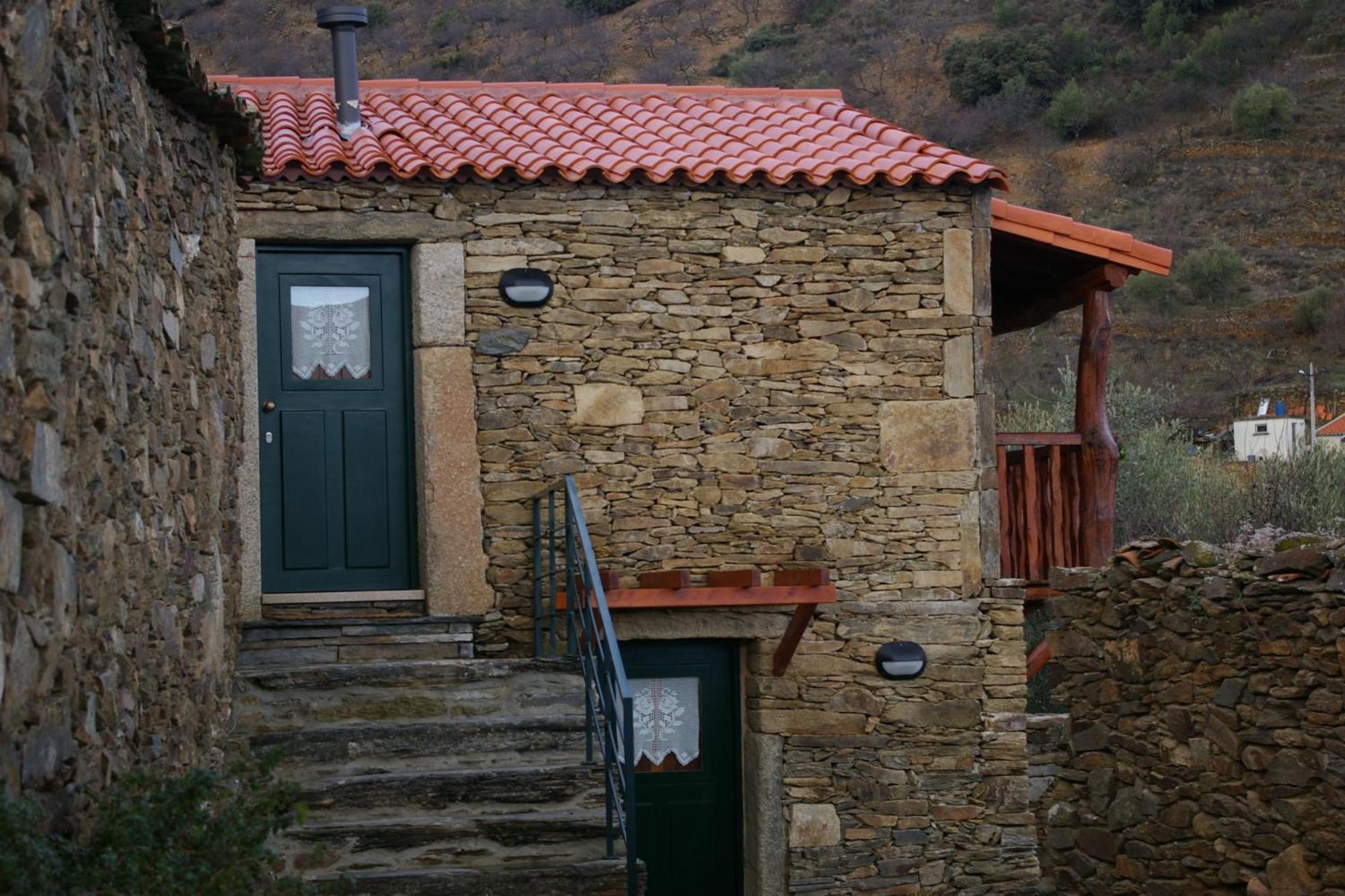 Gasthaus Bairro Do Casal - Turismo D'Aldeia Vila Nova de Foz Côa Zimmer foto